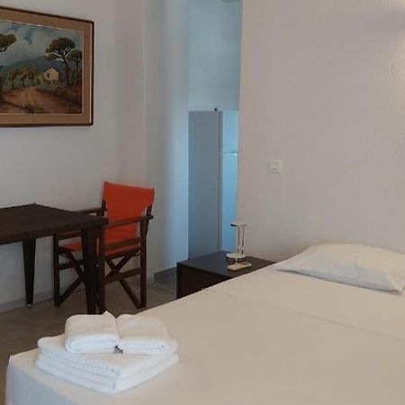 Kas Residence Renovated 2022 Spétses Екстериор снимка