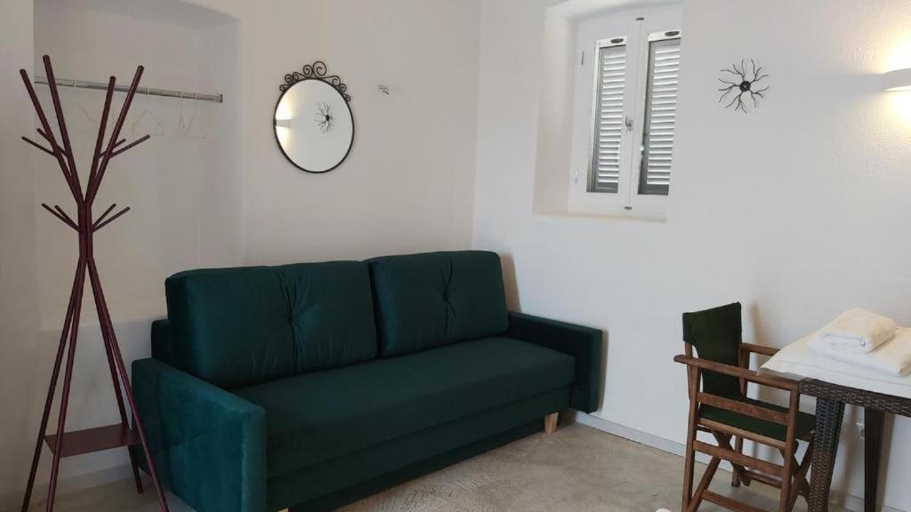 Kas Residence Renovated 2022 Spétses Екстериор снимка