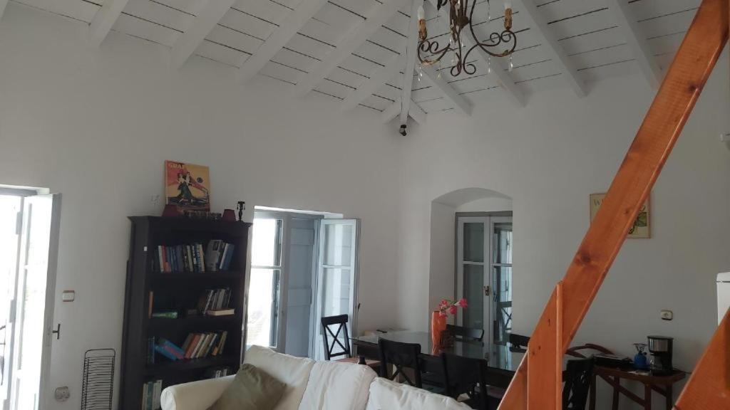 Kas Residence Renovated 2022 Spétses Екстериор снимка