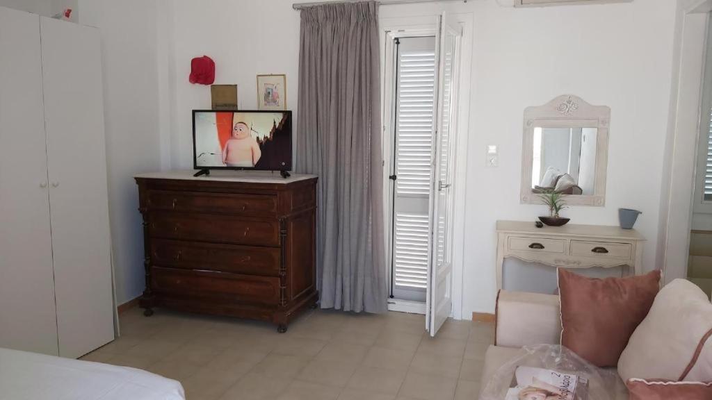 Kas Residence Renovated 2022 Spétses Екстериор снимка