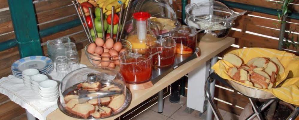Kas Residence Renovated 2022 Spétses Екстериор снимка